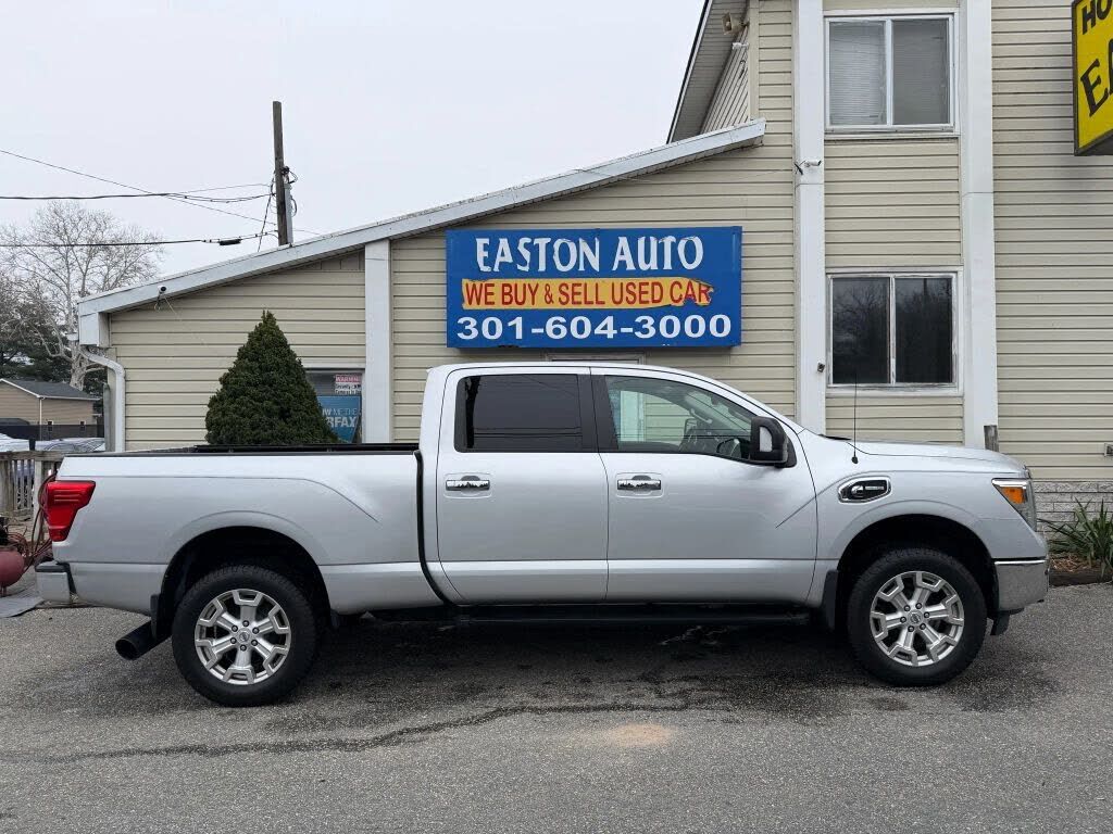 2016 NISSAN Titan