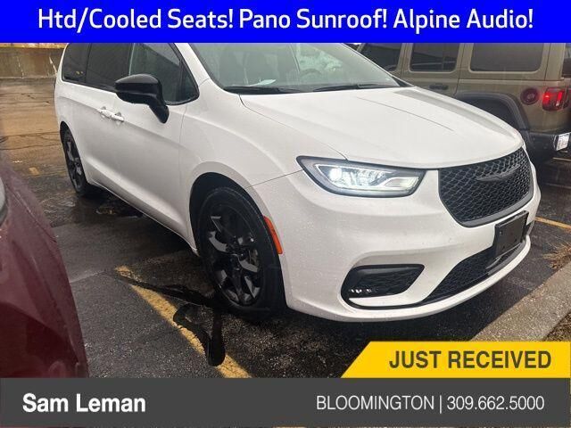 2025 CHRYSLER Pacifica