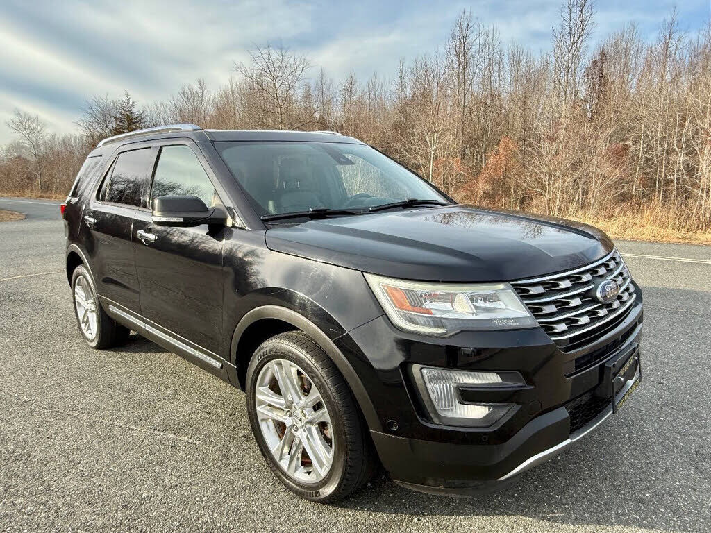 2017 FORD Explorer