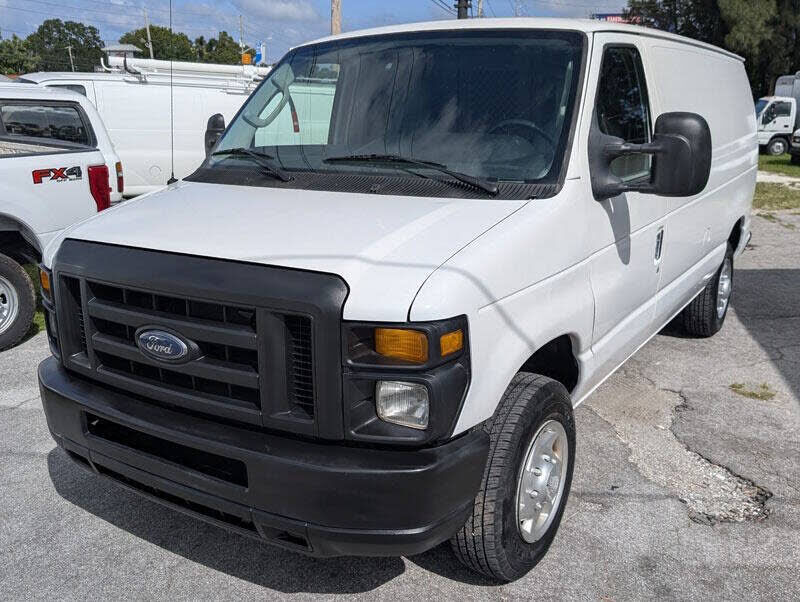 2012 FORD E-150