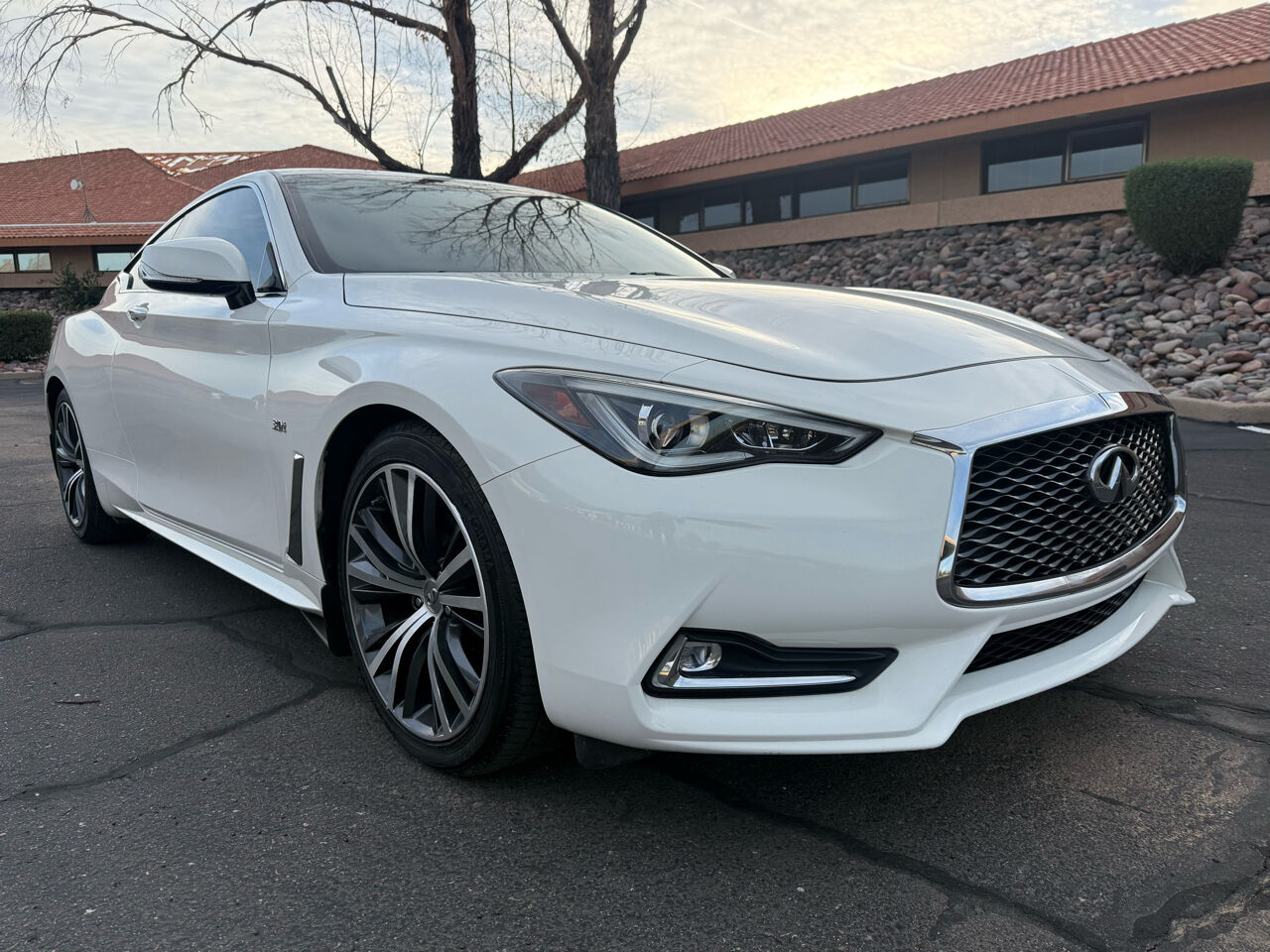 2018 INFINITI Q60