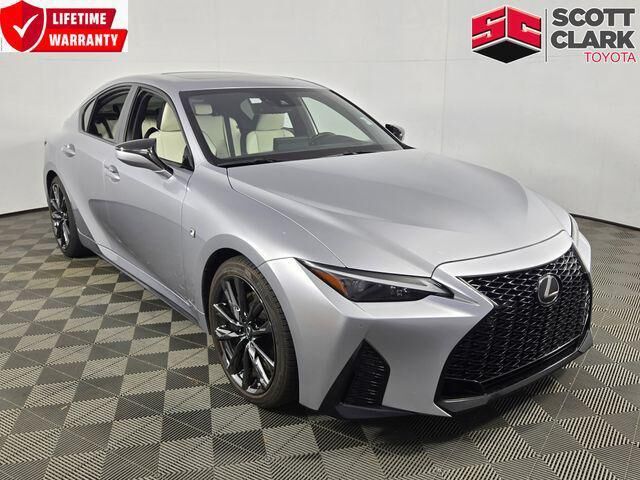 2022 LEXUS IS