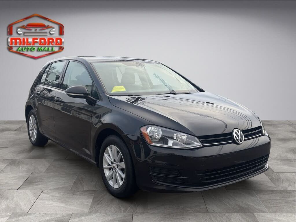 2016 VOLKSWAGEN Golf