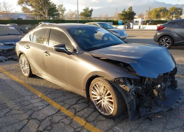 2022 Lexus IS