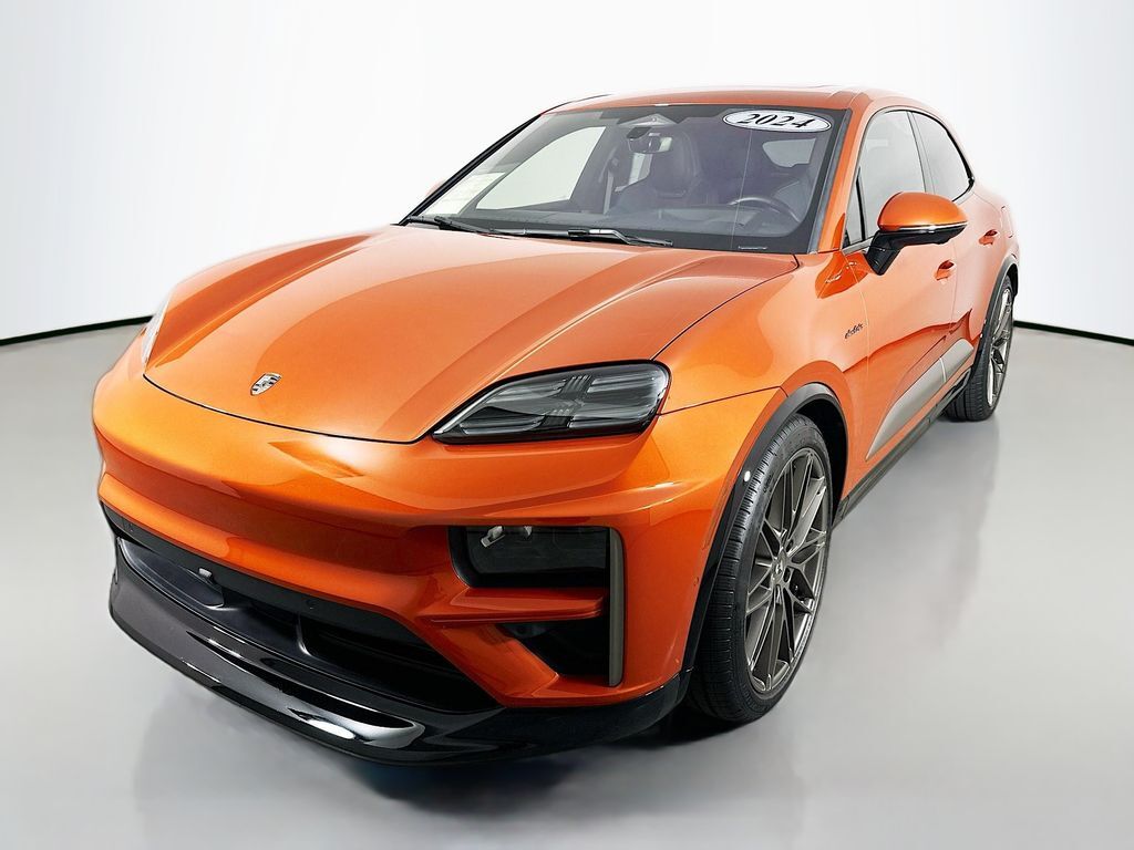 2024 PORSCHE Macan