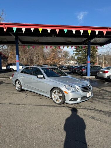 2011 MERCEDES-BENZ E-Class
