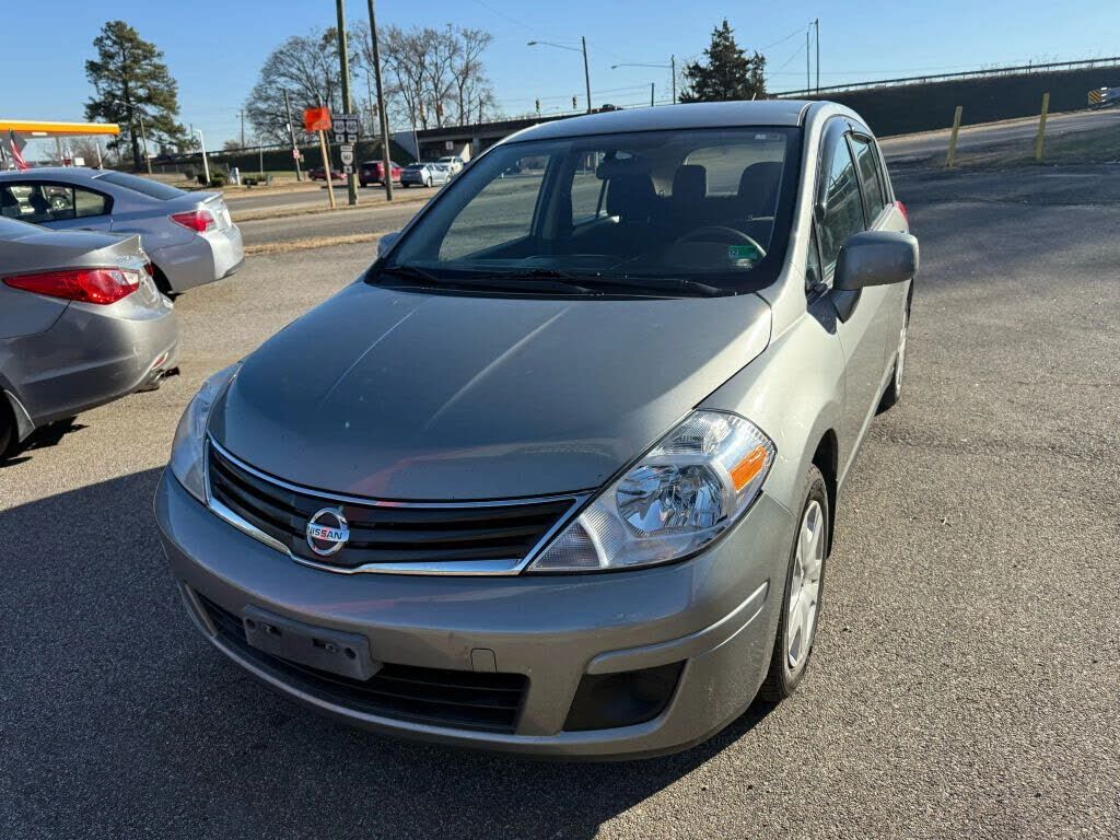 2012 NISSAN Versa