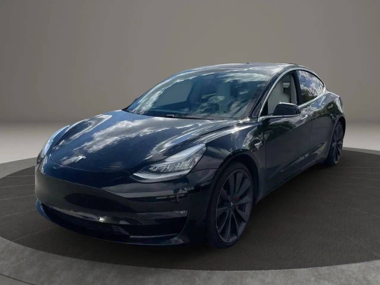 2020 TESLA Model 3
