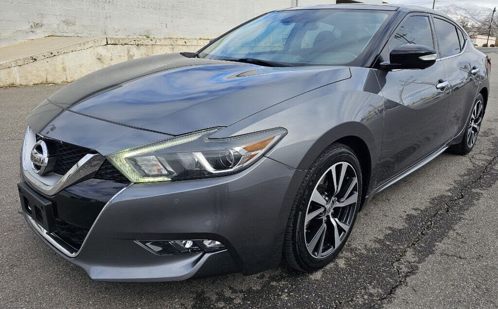 2016 NISSAN Maxima