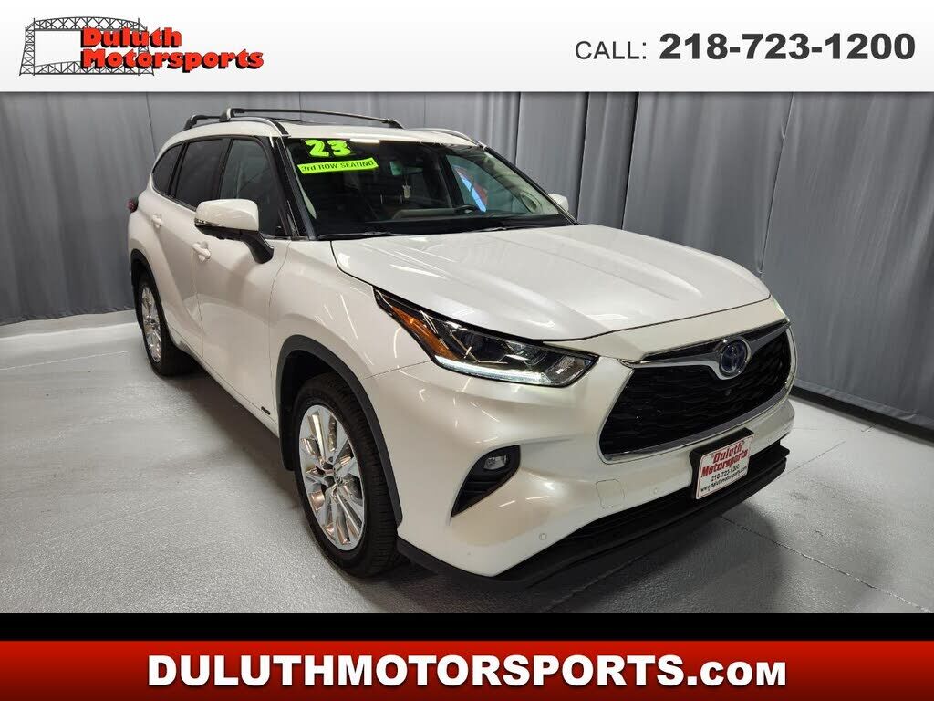 2023 TOYOTA Highlander