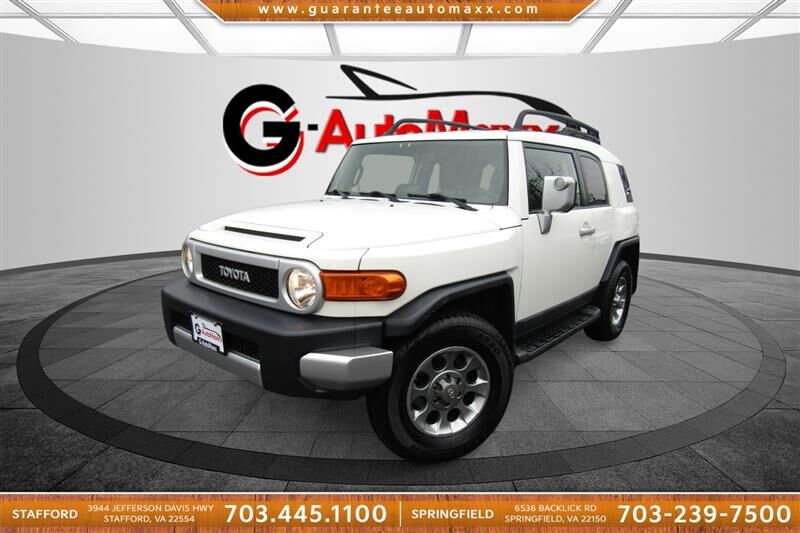 2011 TOYOTA FJ Cruiser