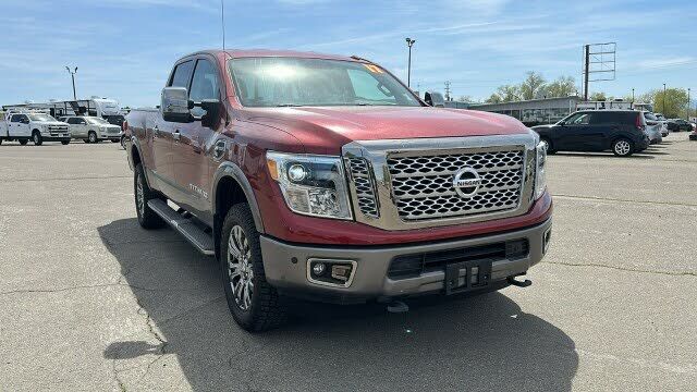 2017 NISSAN Titan