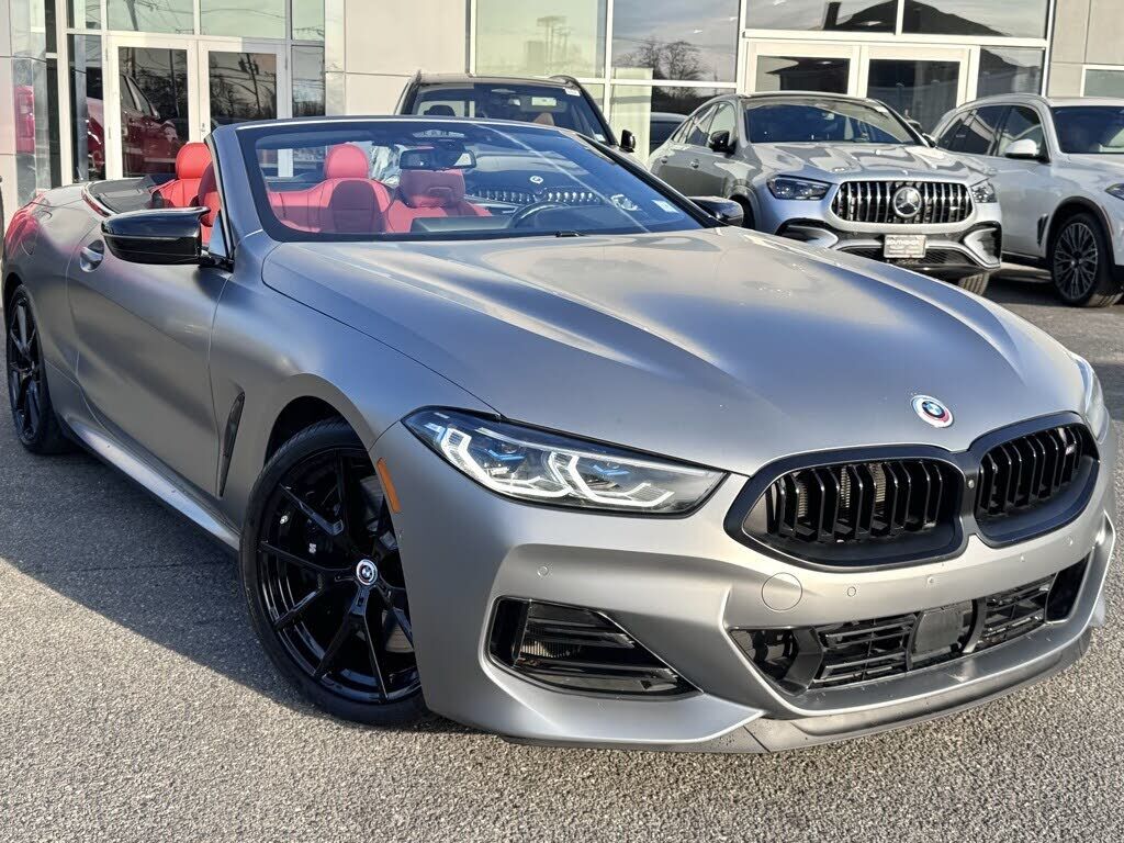 2023 BMW M8