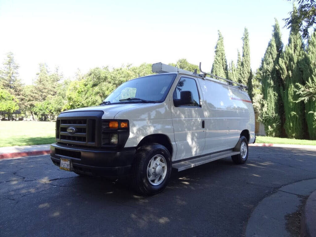 2014 FORD E-250
