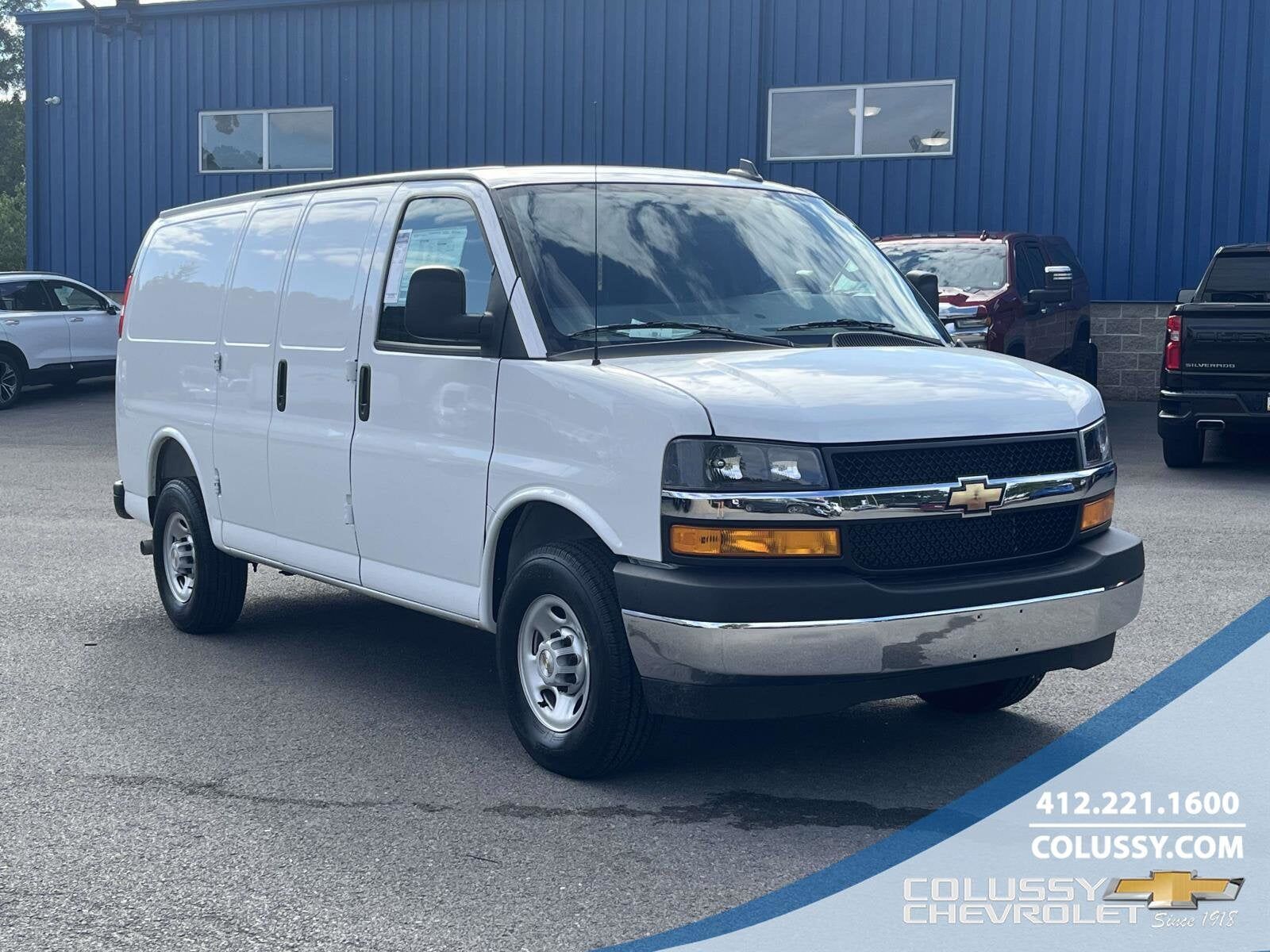 2025 CHEVROLET Express