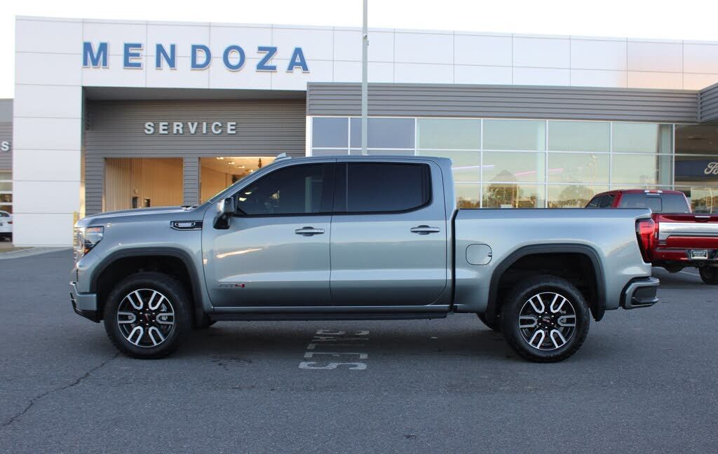 2024 GMC Sierra