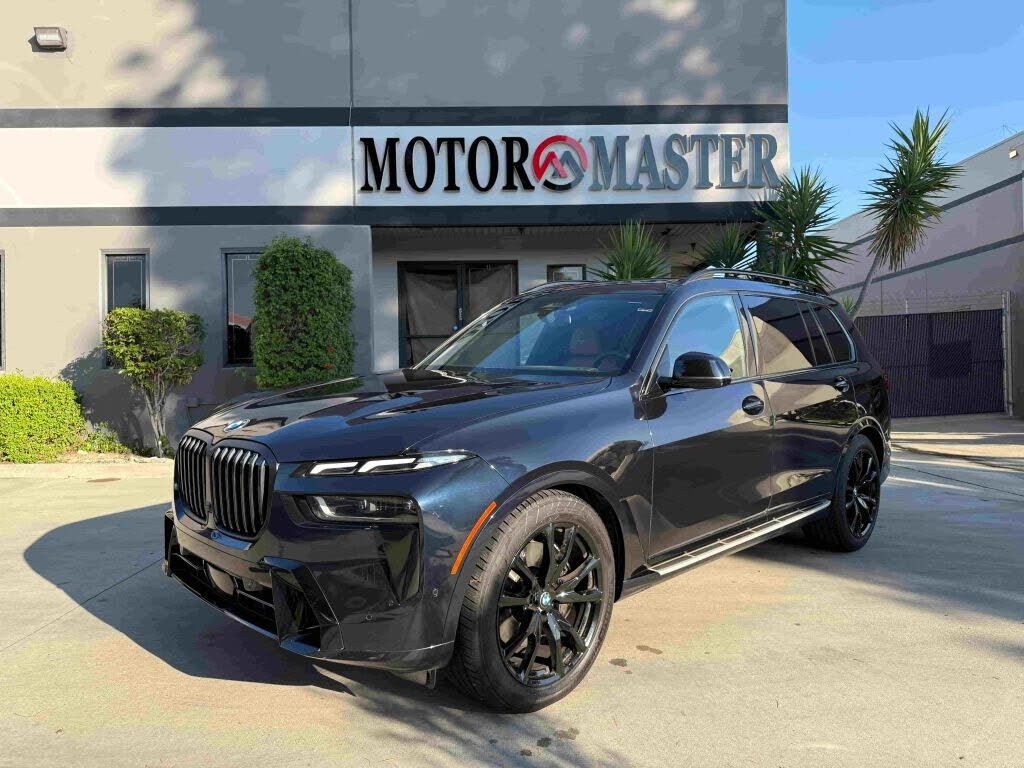 2024 BMW X7