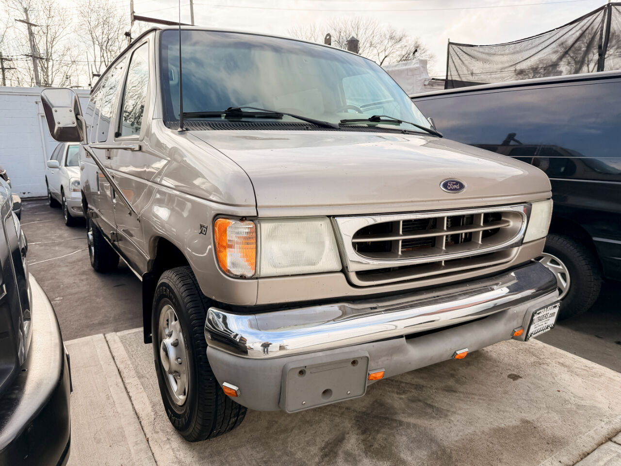 2002 FORD E-350