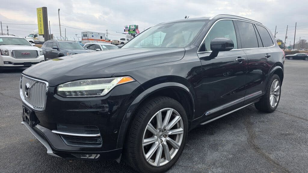 2016 VOLVO XC90