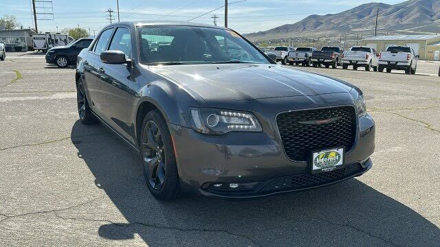 2021 CHRYSLER 300
