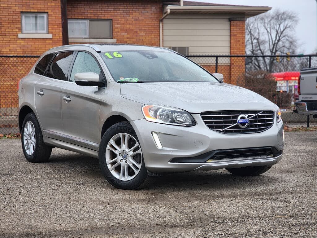 2016 VOLVO XC60