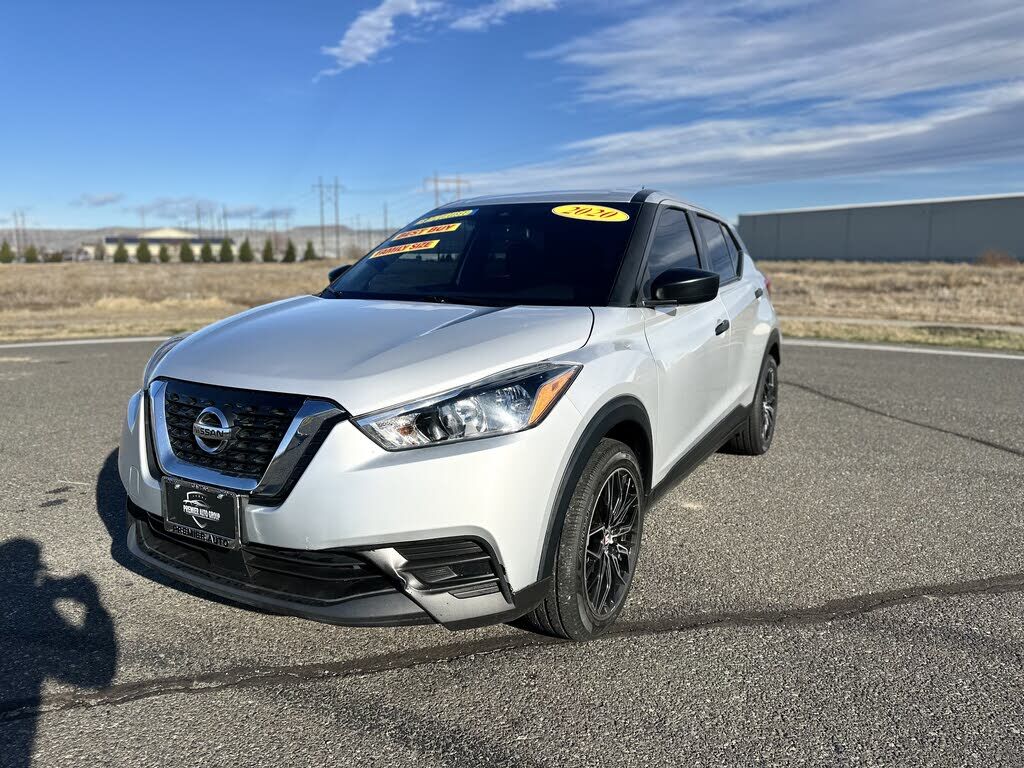 2020 NISSAN Kicks