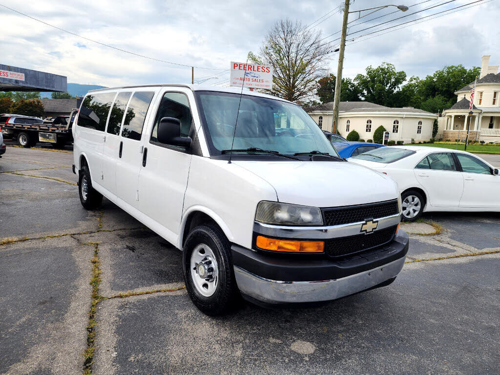 2013 CHEVROLET Express
