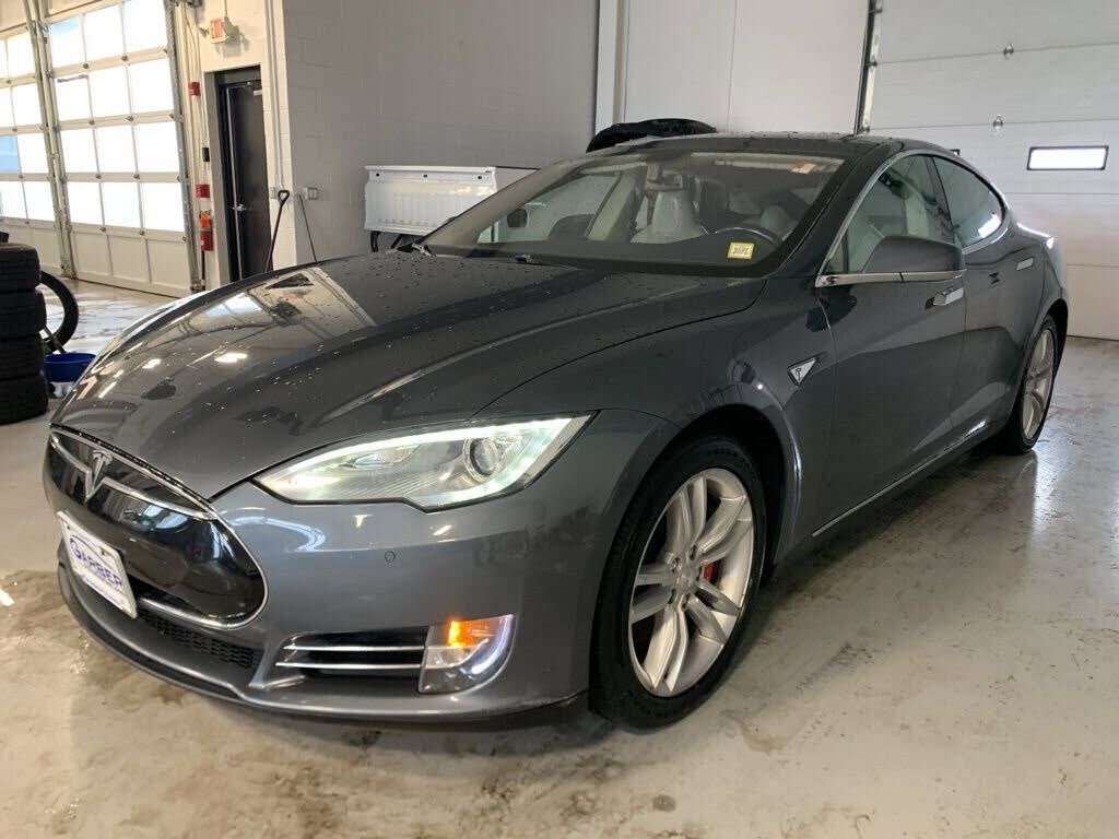 2014 TESLA Model S