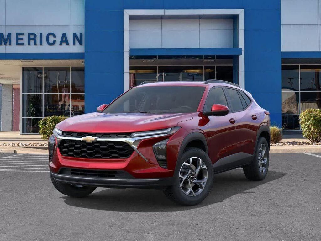 2026 CHEVROLET Trax