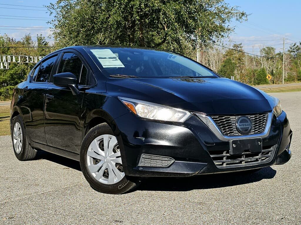 2020 NISSAN Versa