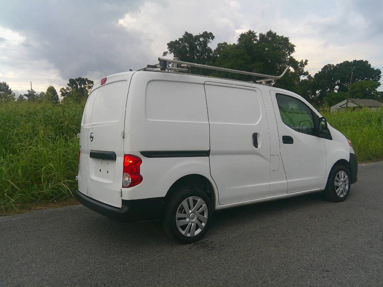 2018 NISSAN NV200