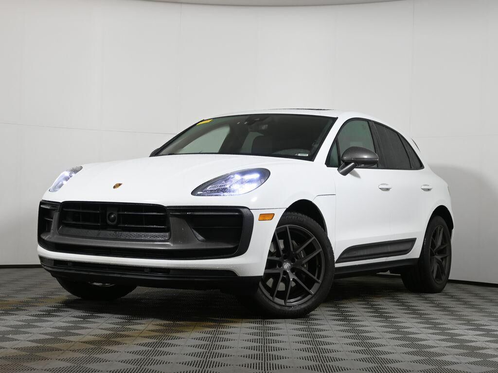 2023 PORSCHE Macan