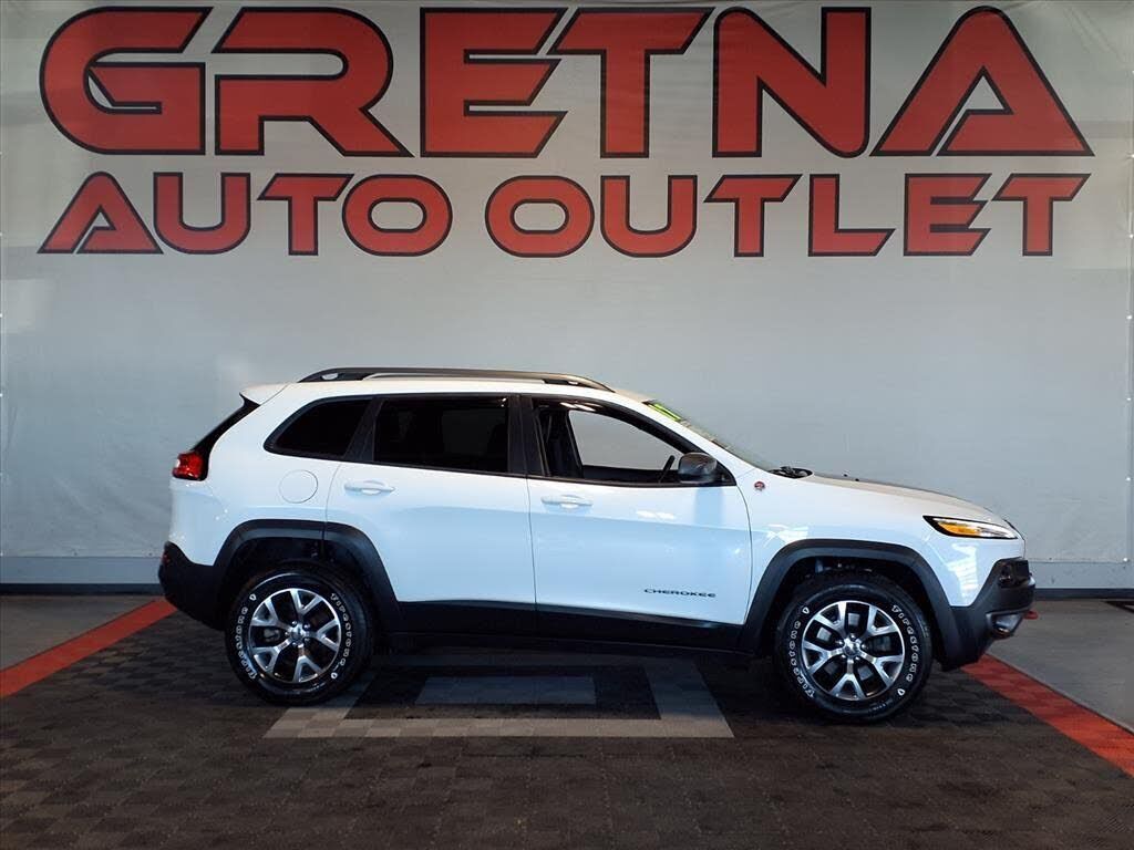 2017 JEEP Cherokee