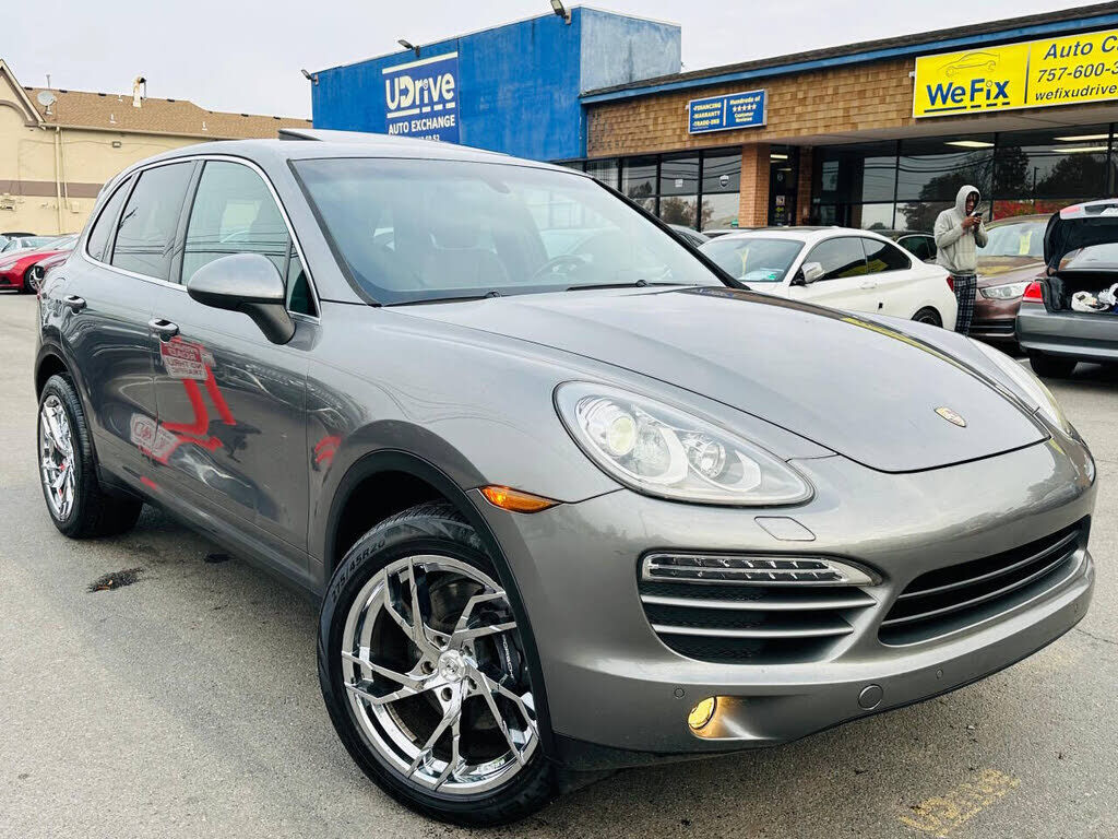 2014 PORSCHE Cayenne