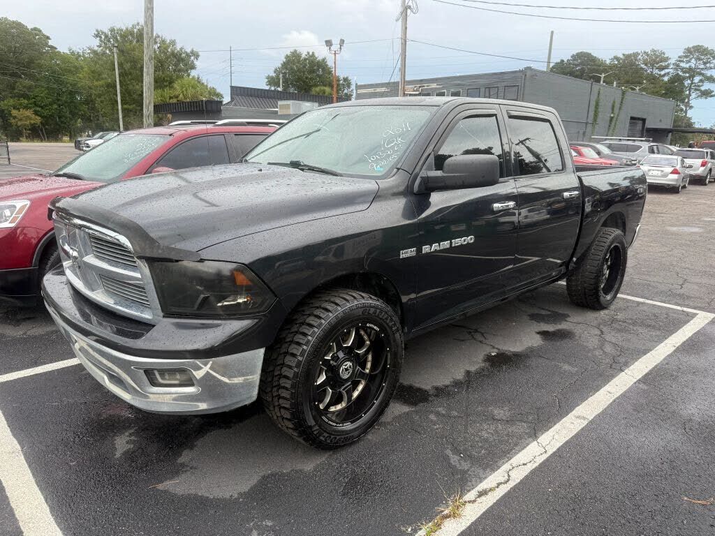 2011 DODGE Ram