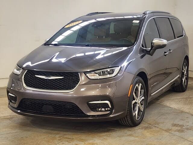 2022 CHRYSLER Pacifica