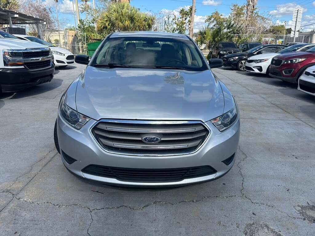 2017 FORD Taurus