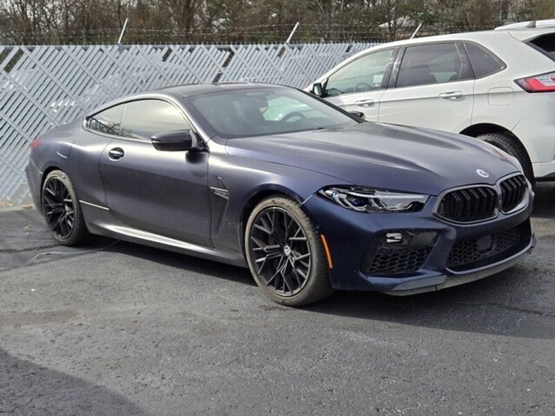 2023 BMW M8