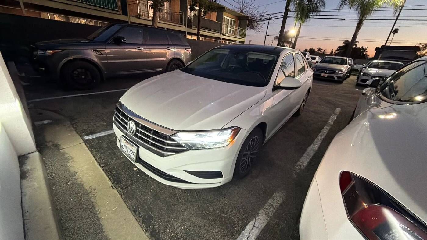 2021 VOLKSWAGEN Jetta