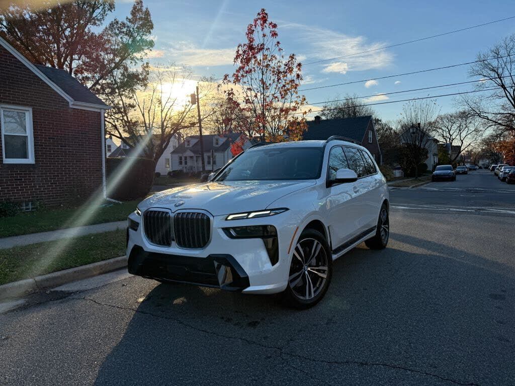 2023 BMW X7