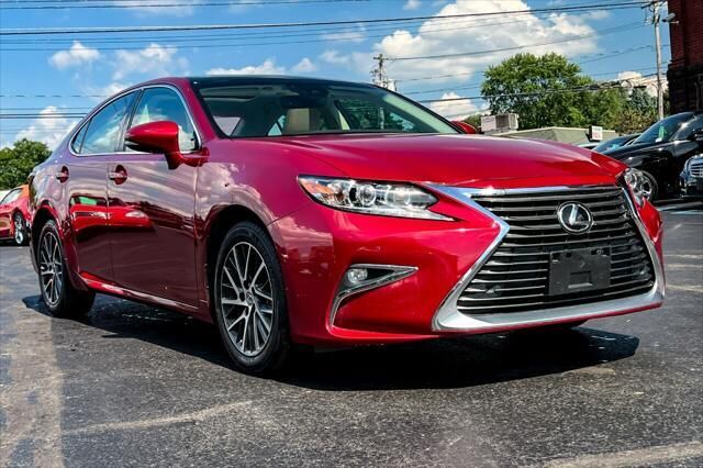 2018 LEXUS ES
