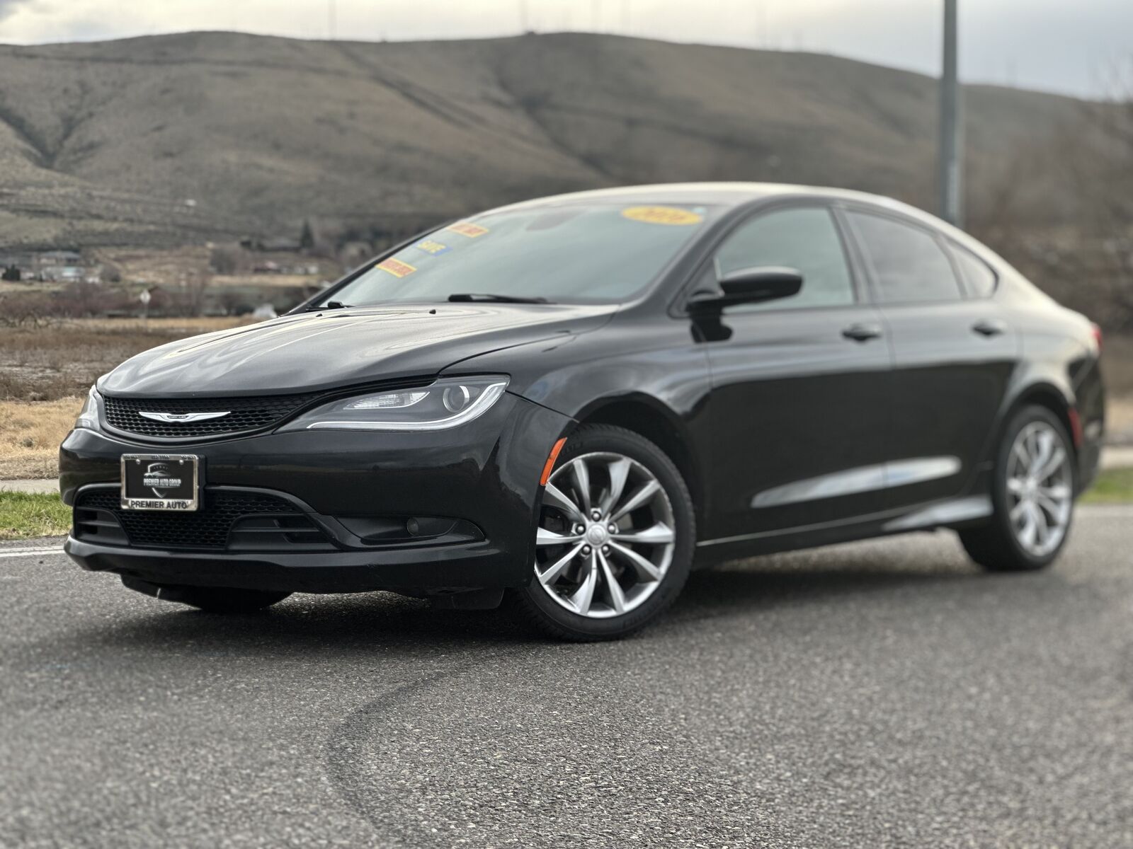 2016 CHRYSLER 200