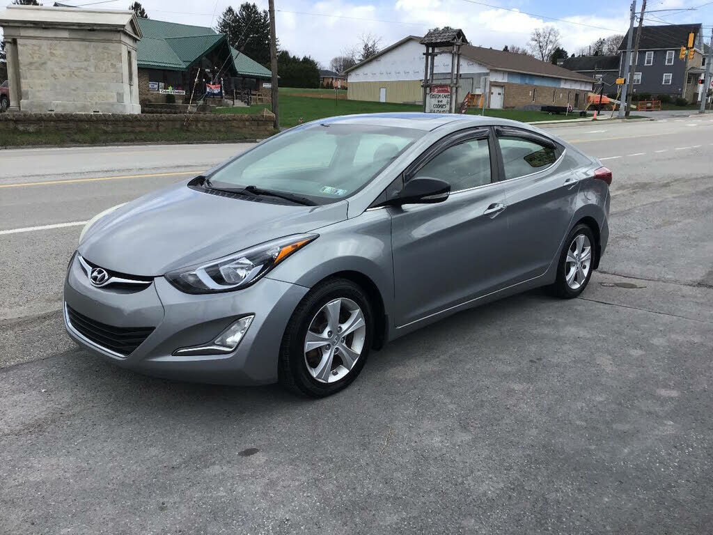 2016 HYUNDAI Elantra