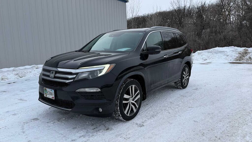 2017 HONDA Pilot