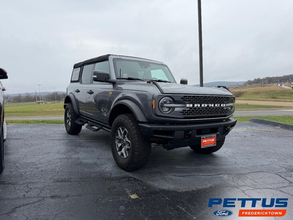 2024 FORD Bronco