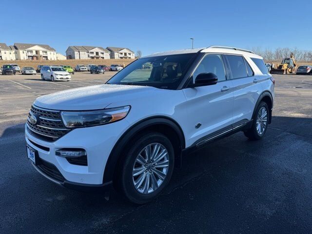 2024 FORD Explorer