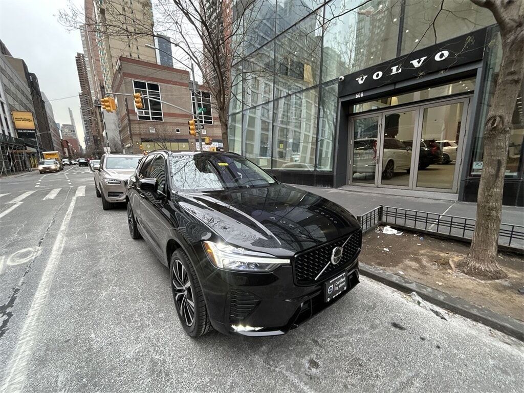 2024 VOLVO XC60