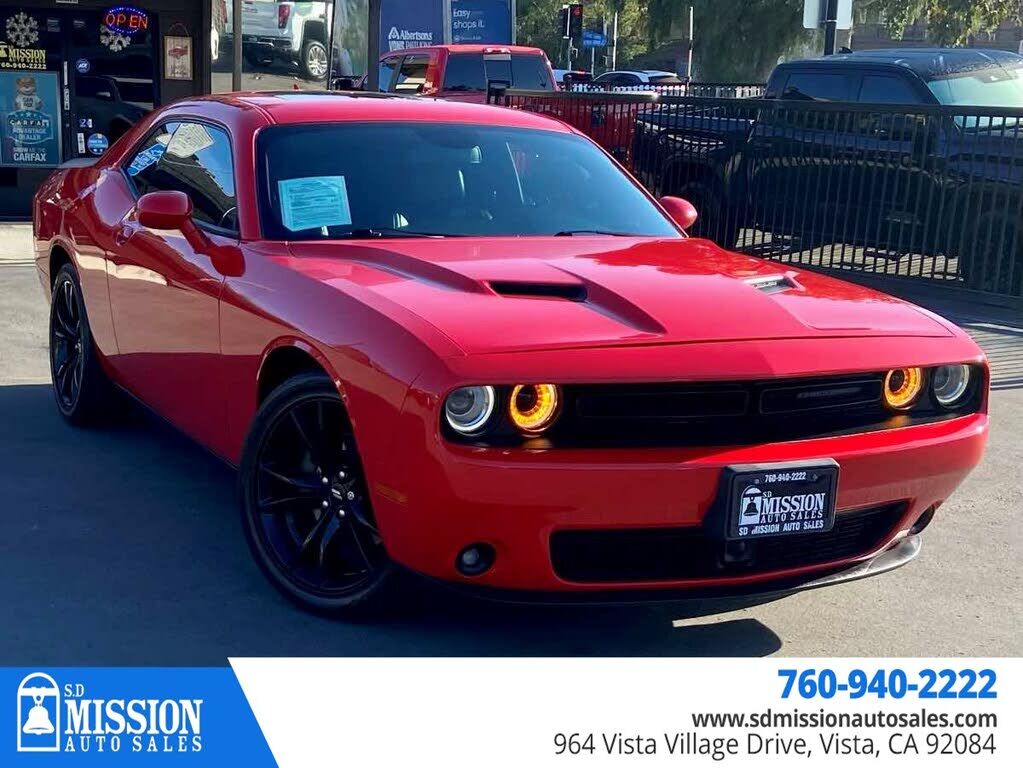 2017 DODGE Challenger