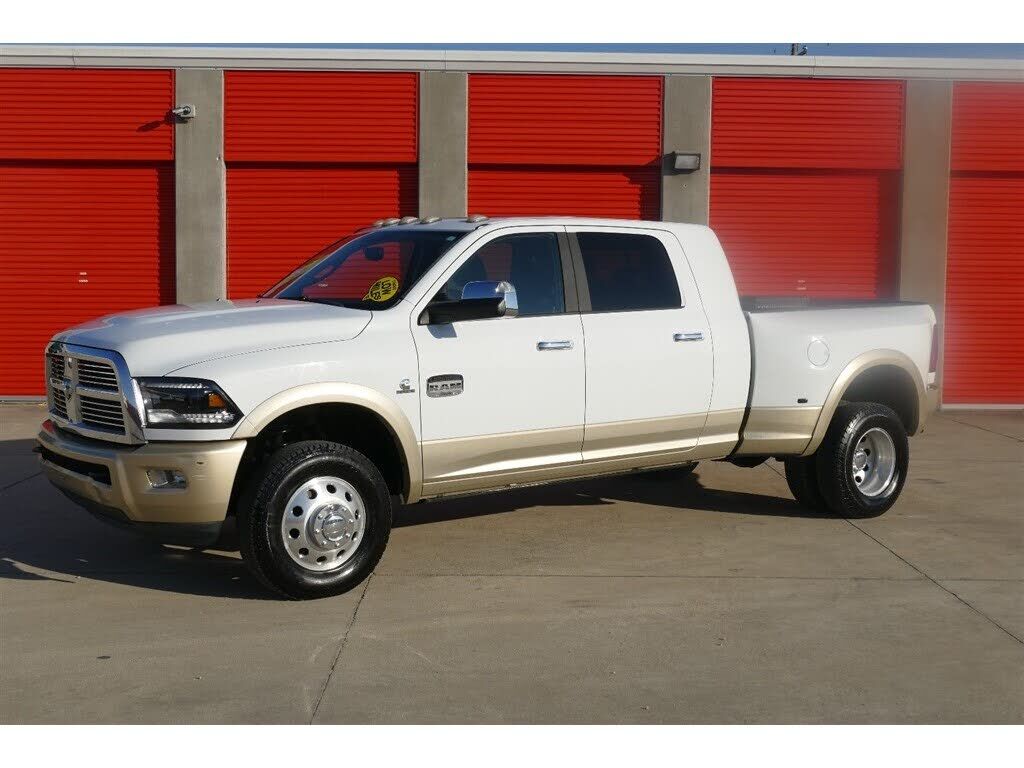 2012 DODGE Ram