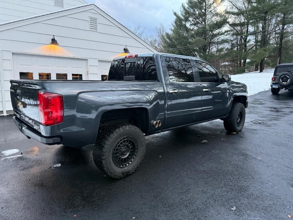 2017 CHEVROLET Silverado